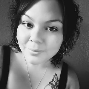 Meet your Posher, Celina